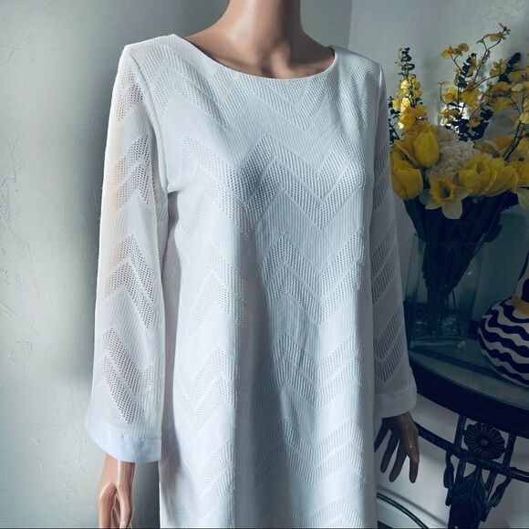 Emma & Michele White Bell Sleeve Dress LARGE NWT - Picture 5 of 11